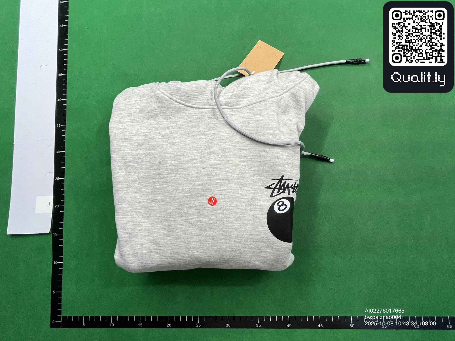Sweatshirt — foto QC 1 de 32