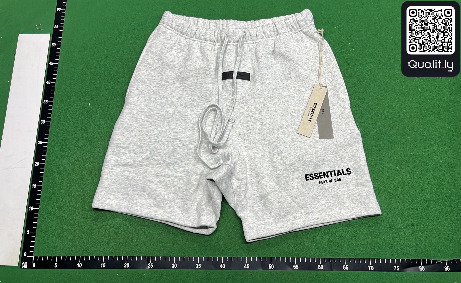 Shorts QC photo 2 of 228