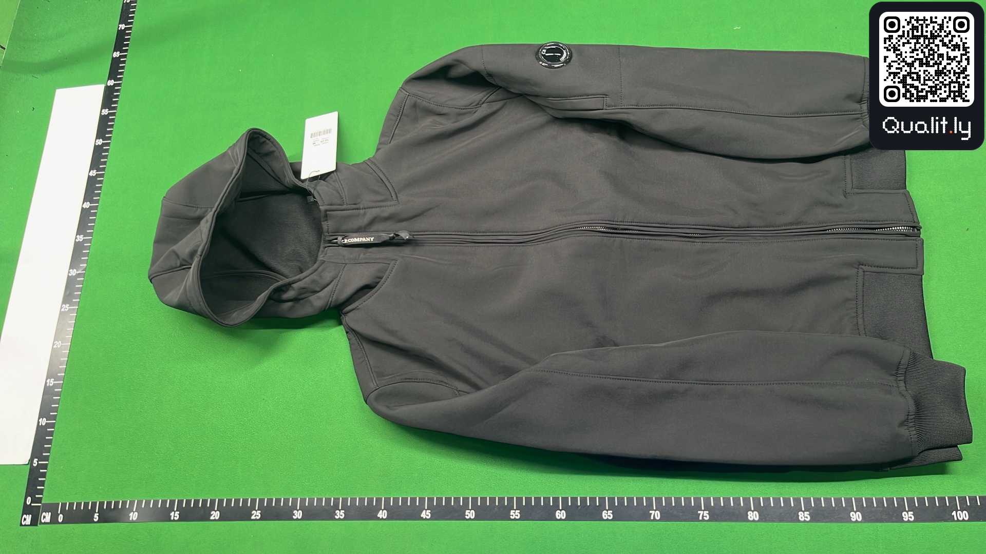 Jacket QC photo 2 of 42