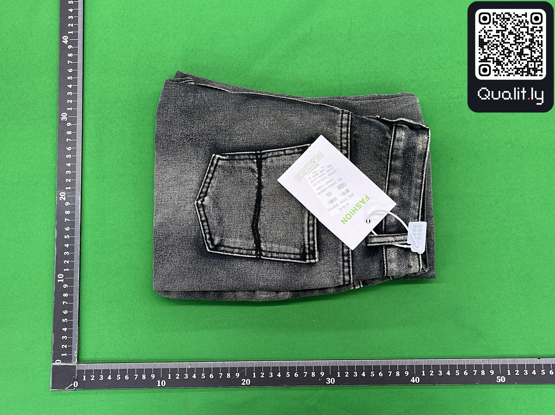 Jeans — QC-foto 1 av 28