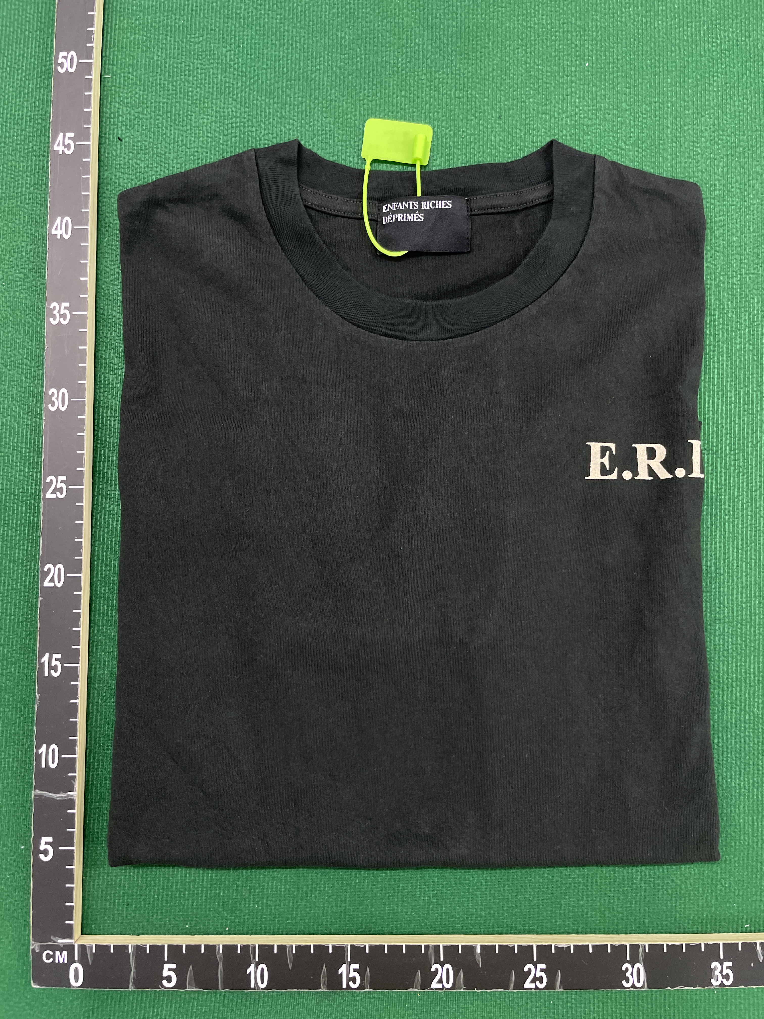 Sweat — photo QC 1 sur 28