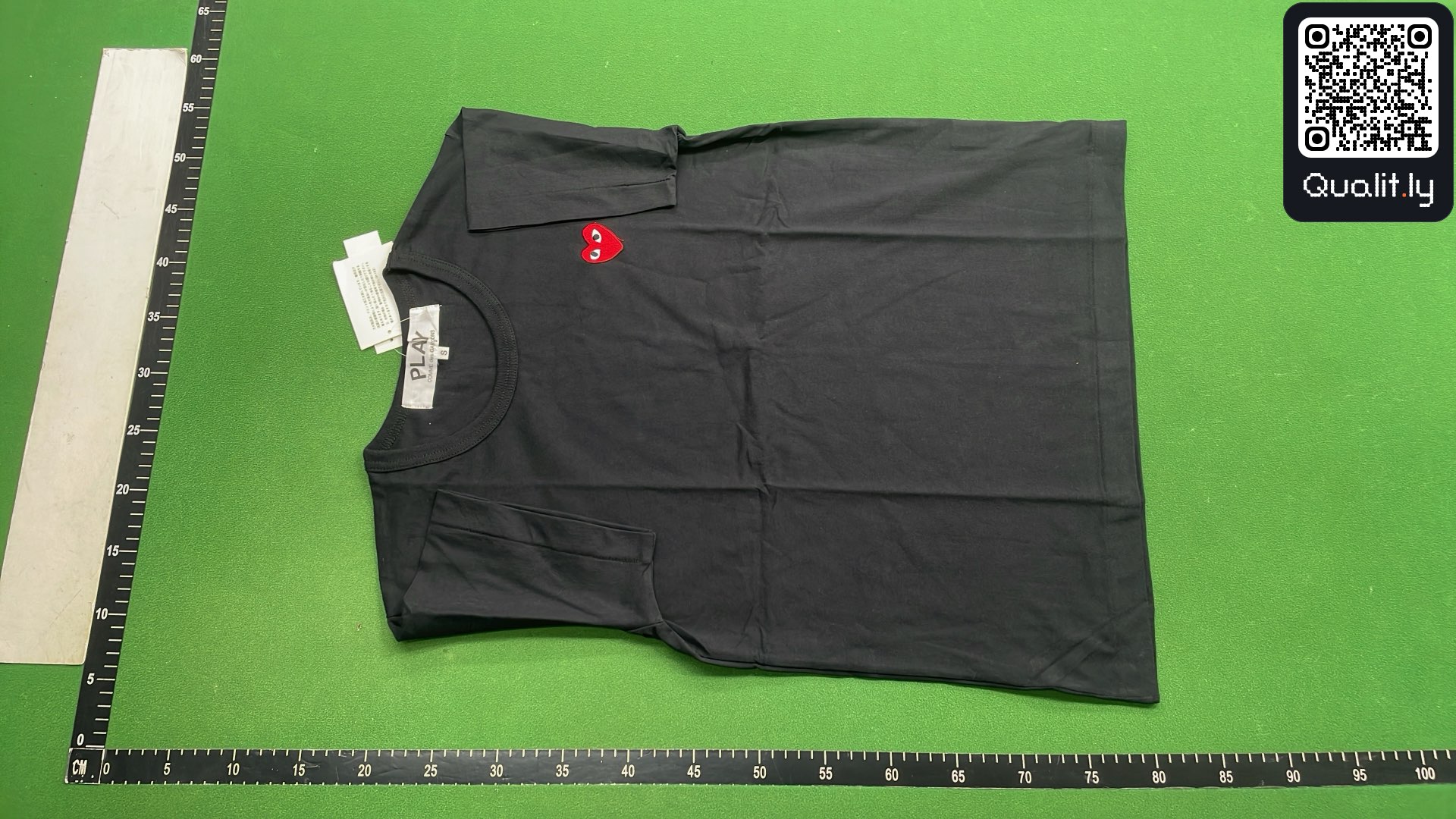 T-shirt QC photo 2 of 90