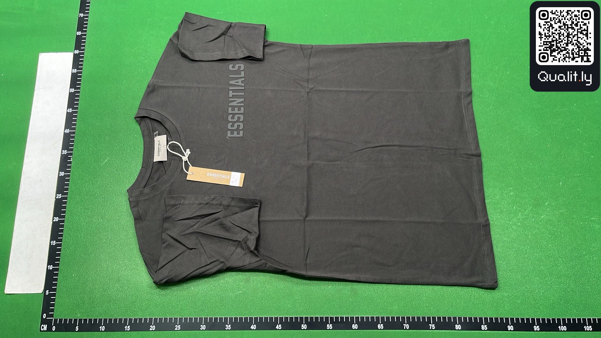 T恤 QC 照片 2 / 4