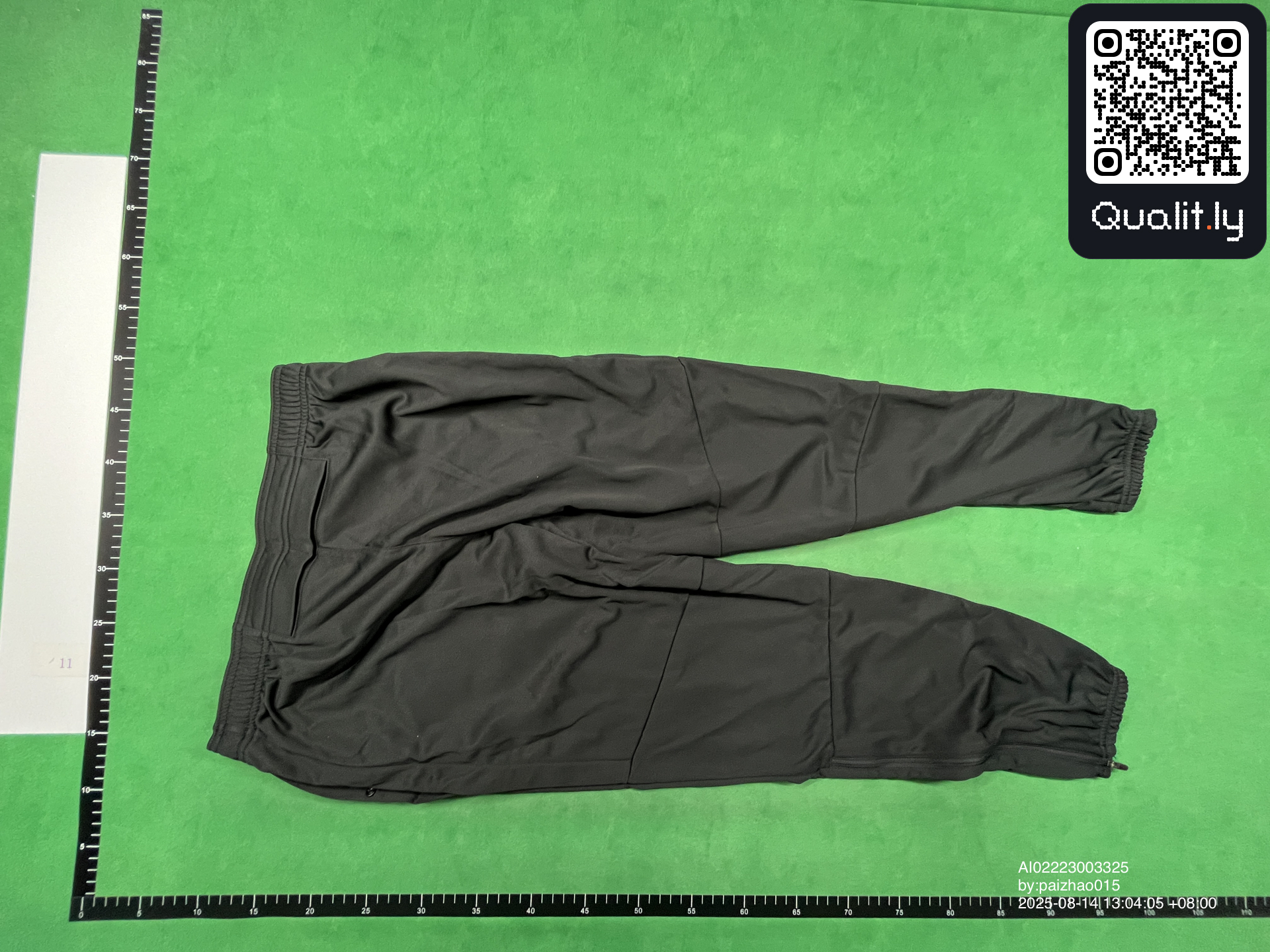 Pantalon — photo QC 2 sur 8