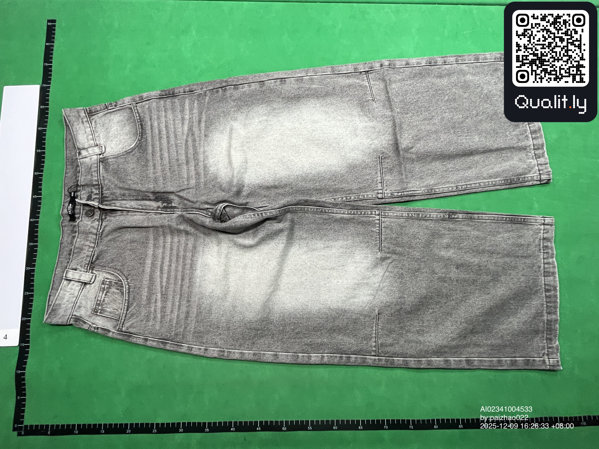 Jeans — QC-foto 3 van 8