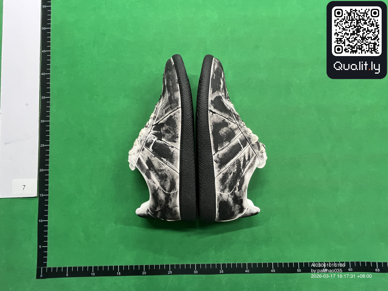 Sneakersy — zdjęcie QC 2 z 12