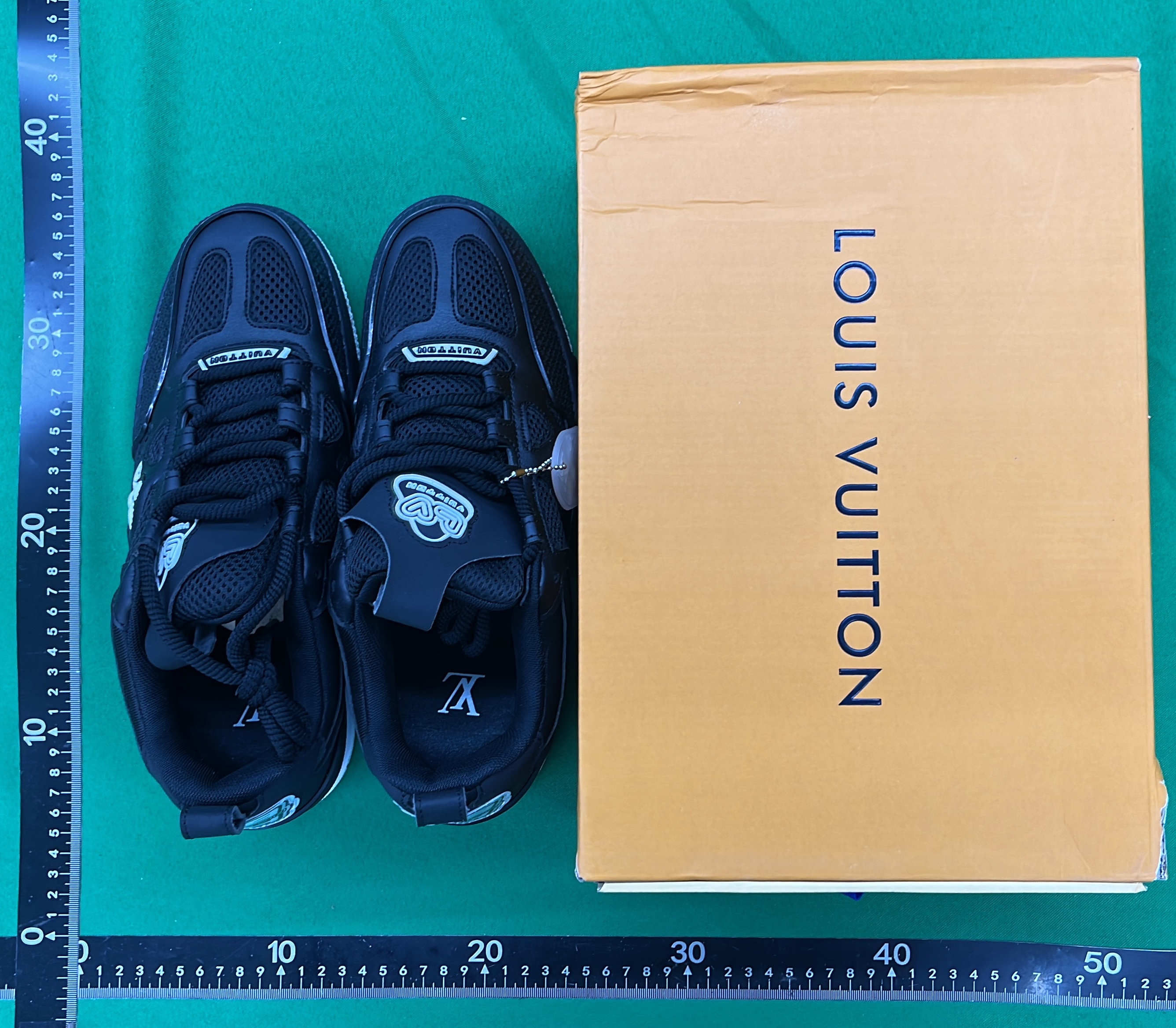 Sneakers — QC-foto 3 av 6