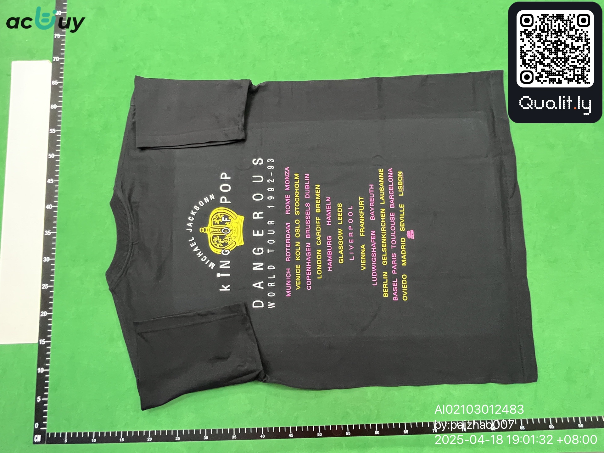 T-shirt — foto QC 2 di 8