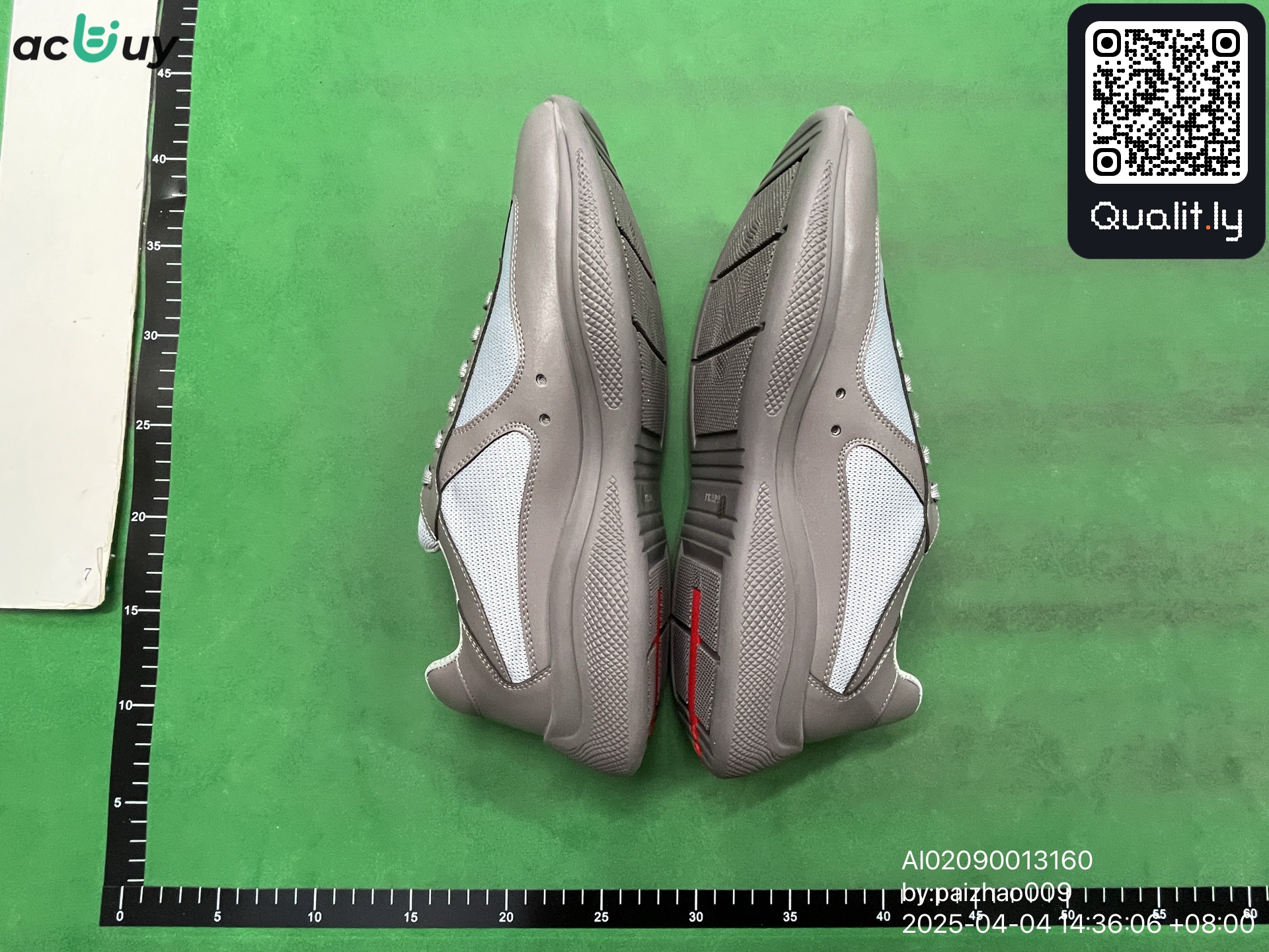 Sneaker — QC-Foto 3 von 36
