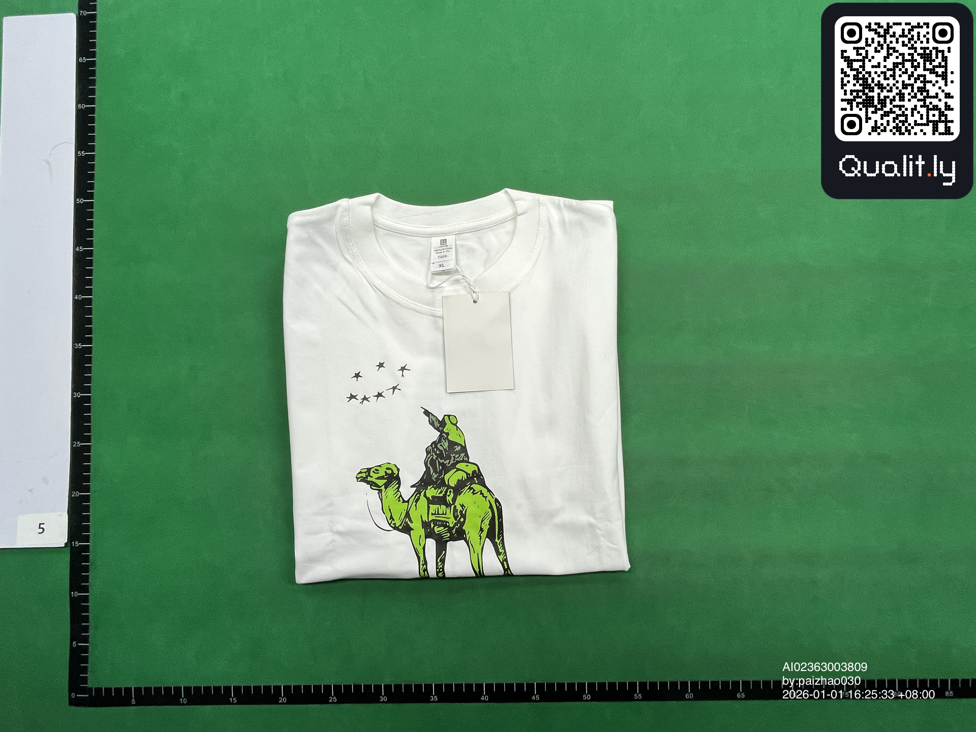 T-Shirt — QC-Foto 1 von 4