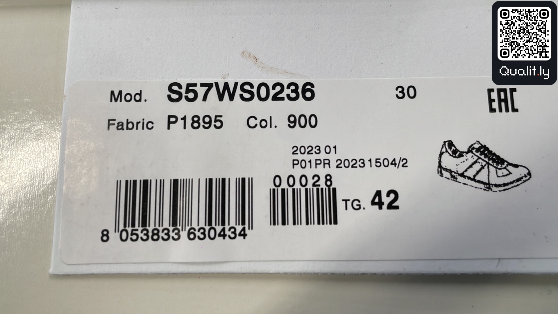 Sneakers QC photo 2 of 766