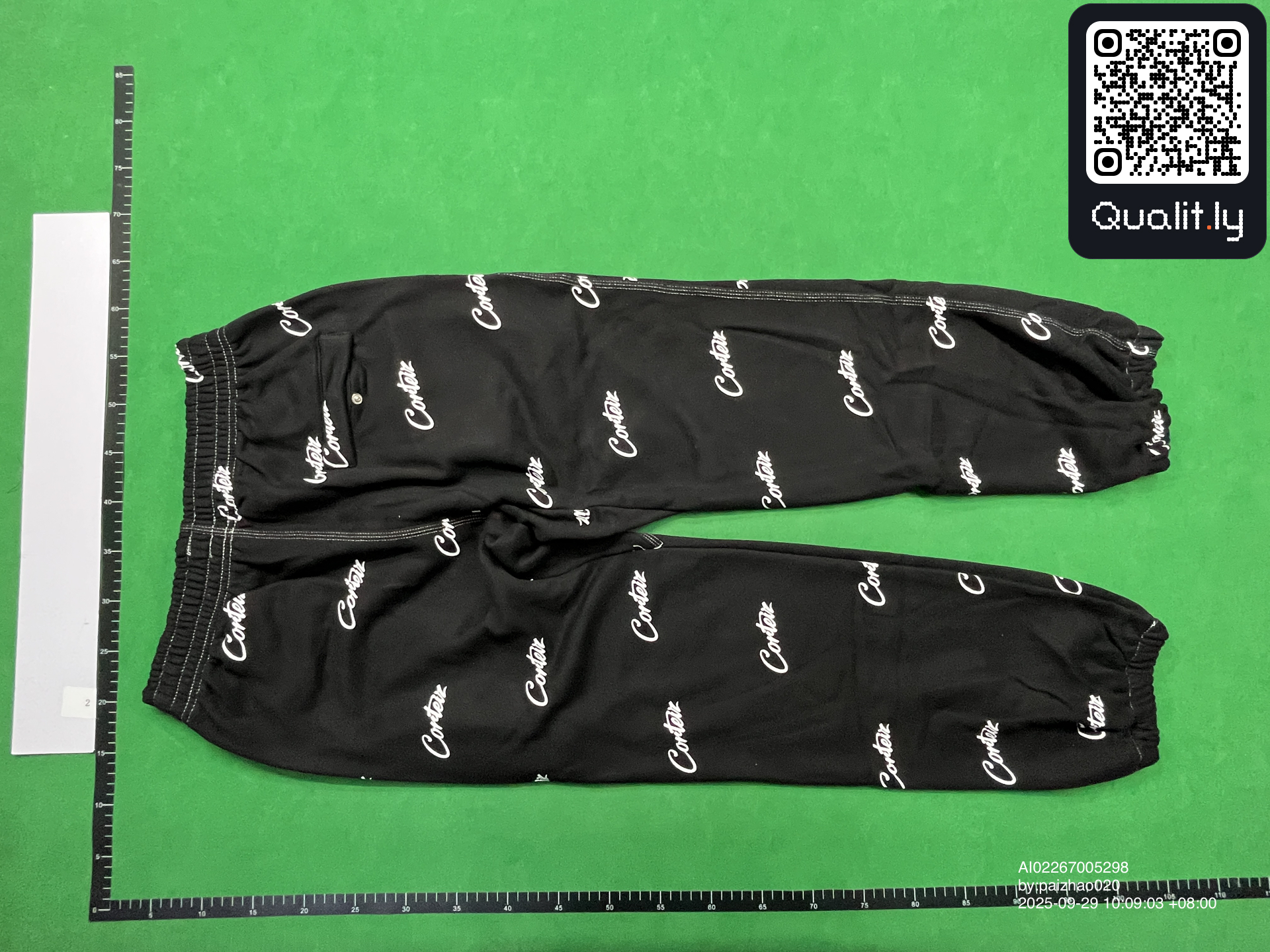 Pantalon — photo QC 2 sur 8