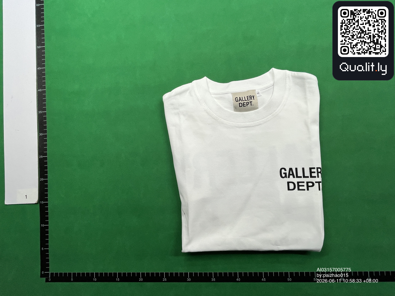 T-shirt — foto QC 1 di 90