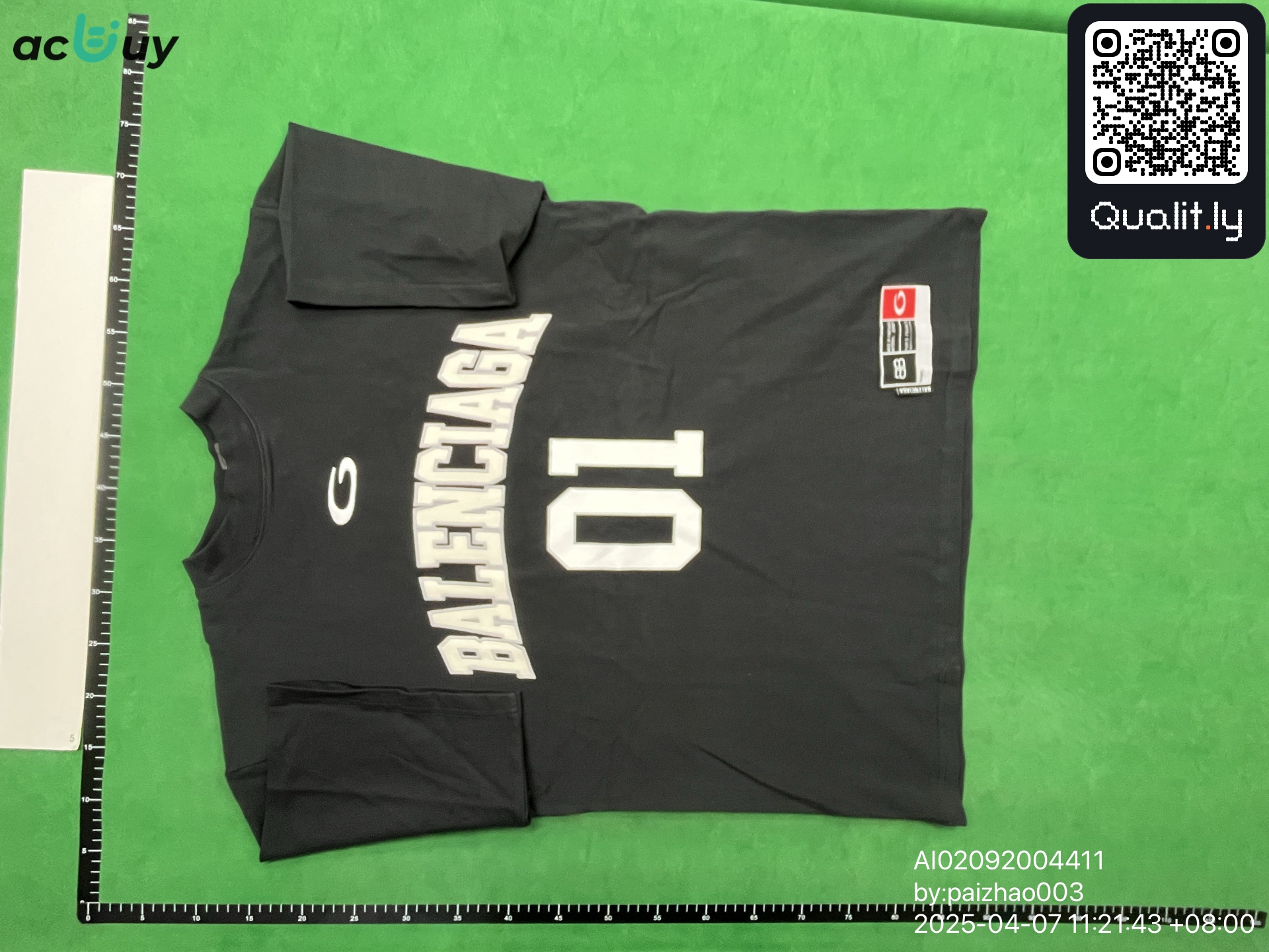 T-shirt — photo QC 3 sur 8
