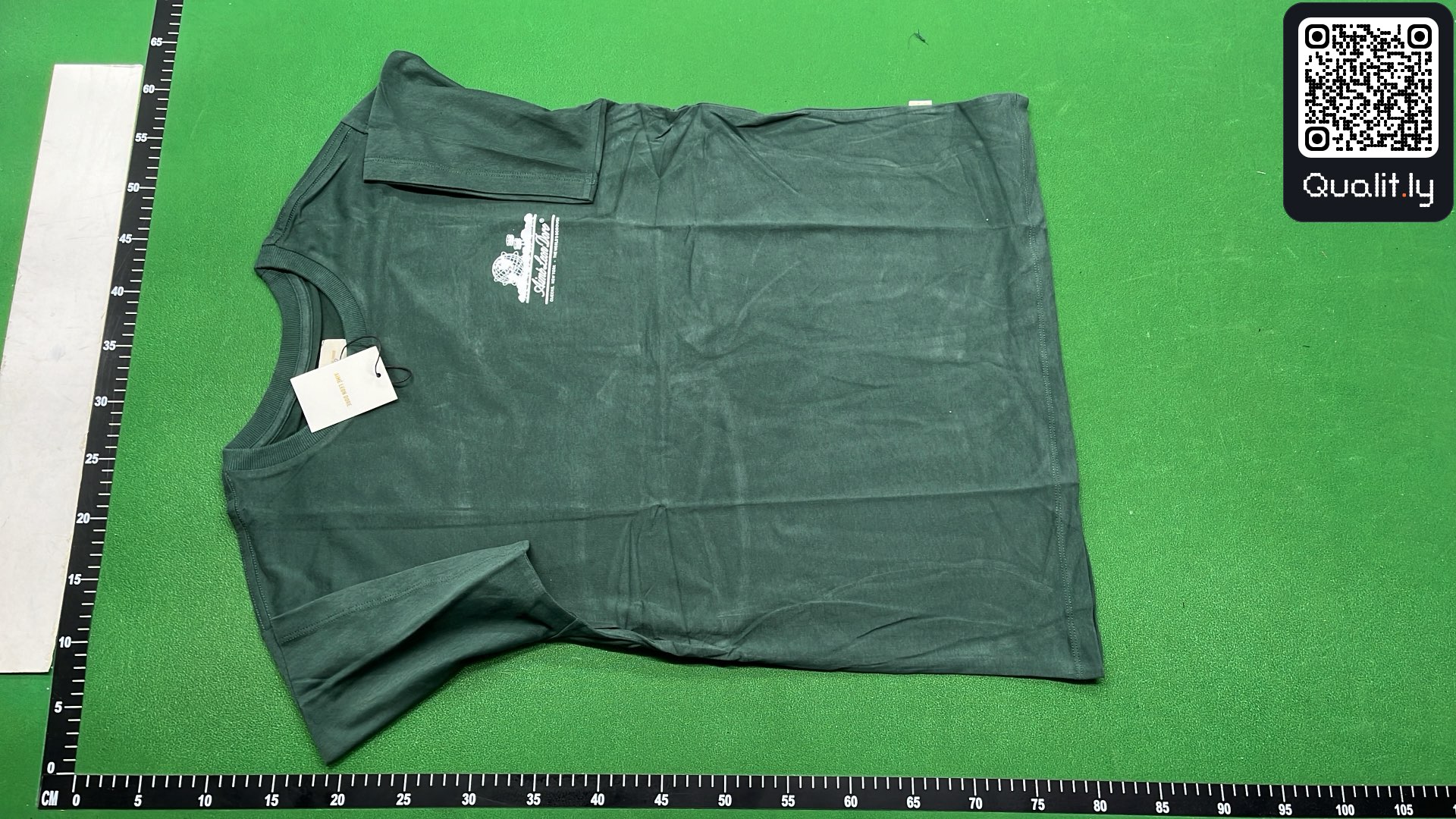 T-shirt — foto QC 2 de 14