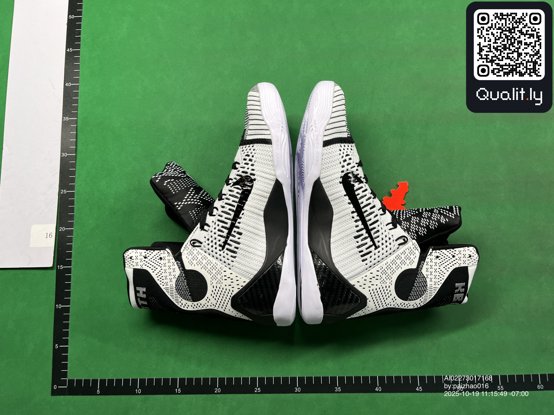 Sneakers QC photo 3 of 6