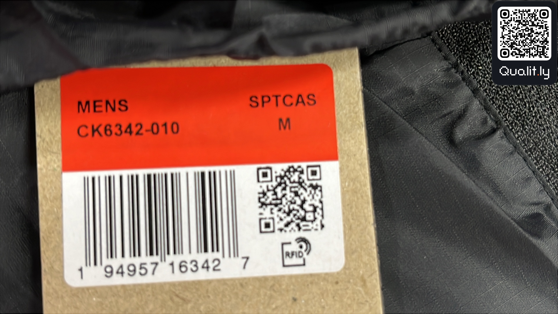Hoodie QC photo 1 of 8