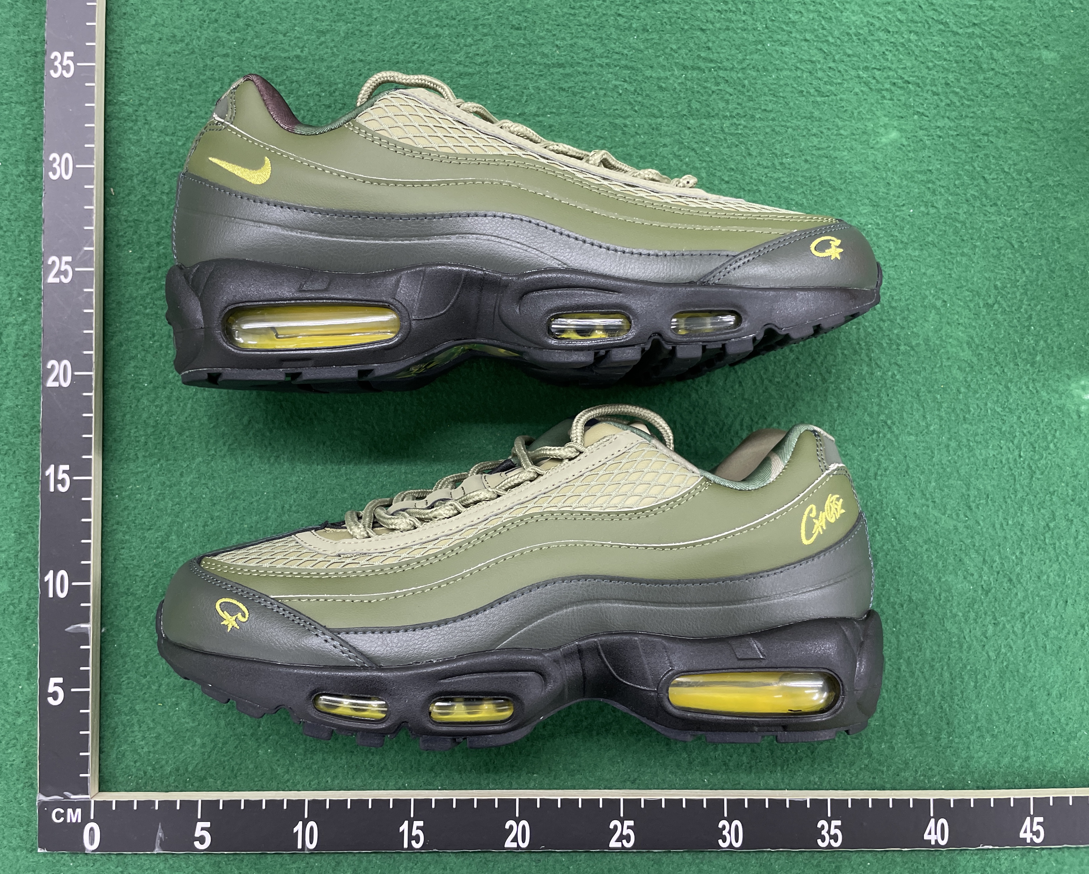 Sneakers — QC-foto 3 van 31