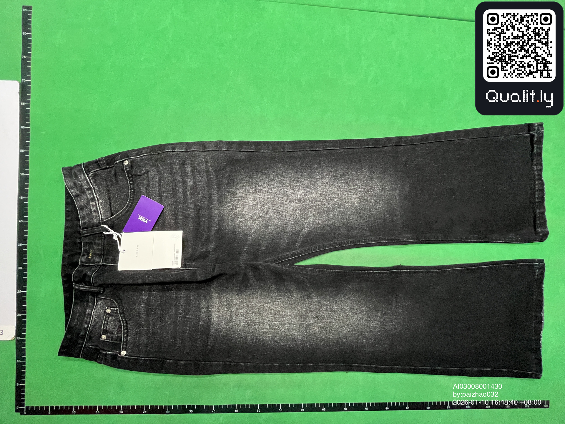 Jeans — QC-foto 3 av 4