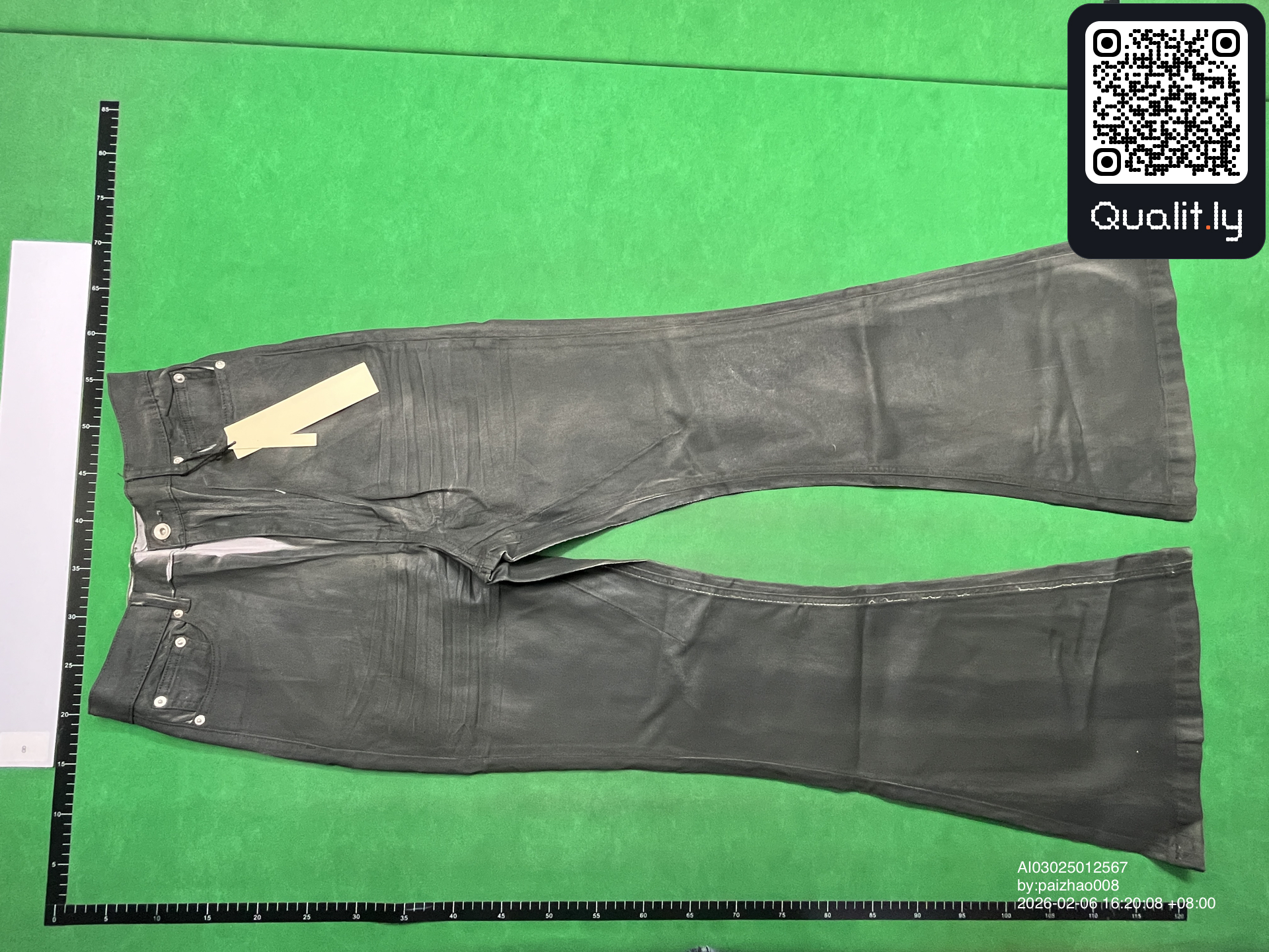 Jeans — QC-foto 3 van 4