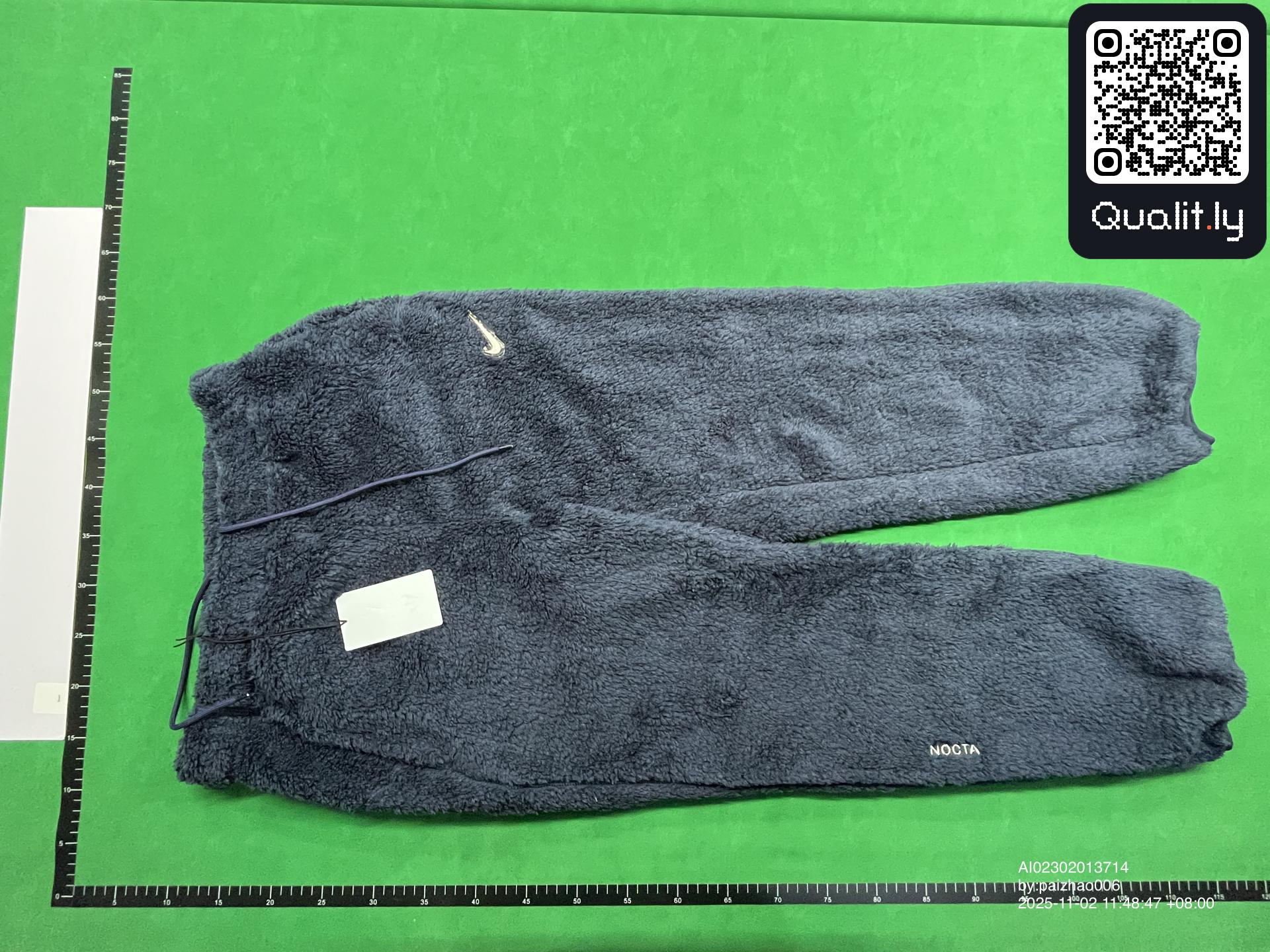 Hoodie — QC-foto 3 av 4