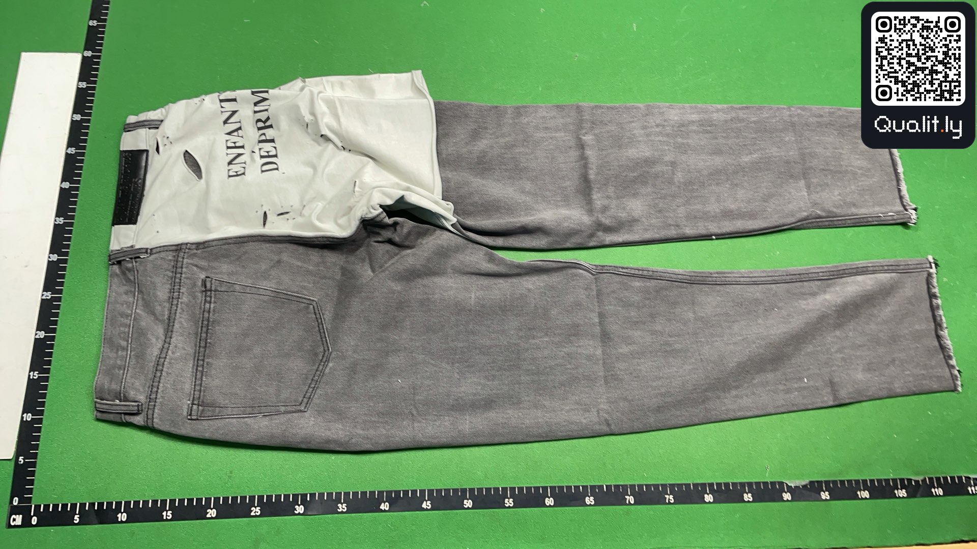 Jeans — QC-foto 3 av 4