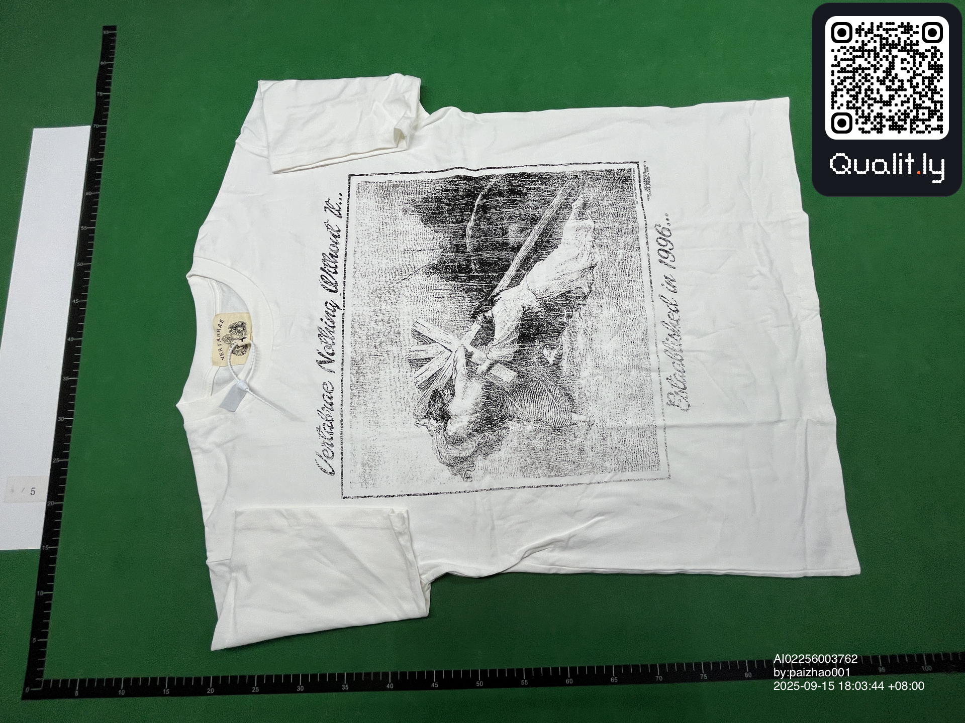 Camiseta — foto QC 3 de 8
