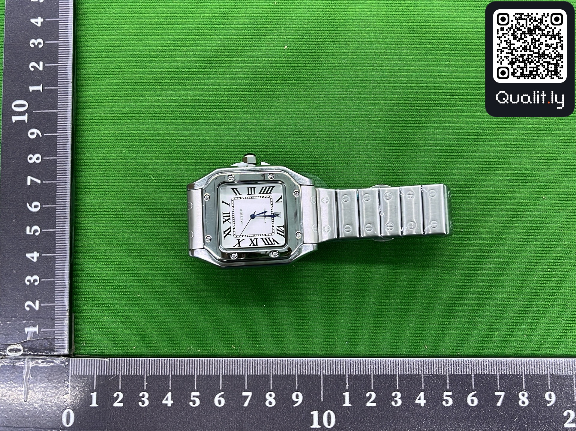 Uhr — QC-Foto 1 von 57