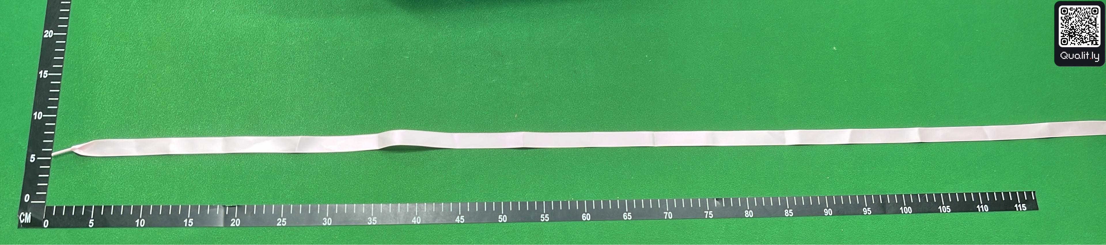 Sneakers — foto QC 2 di 3