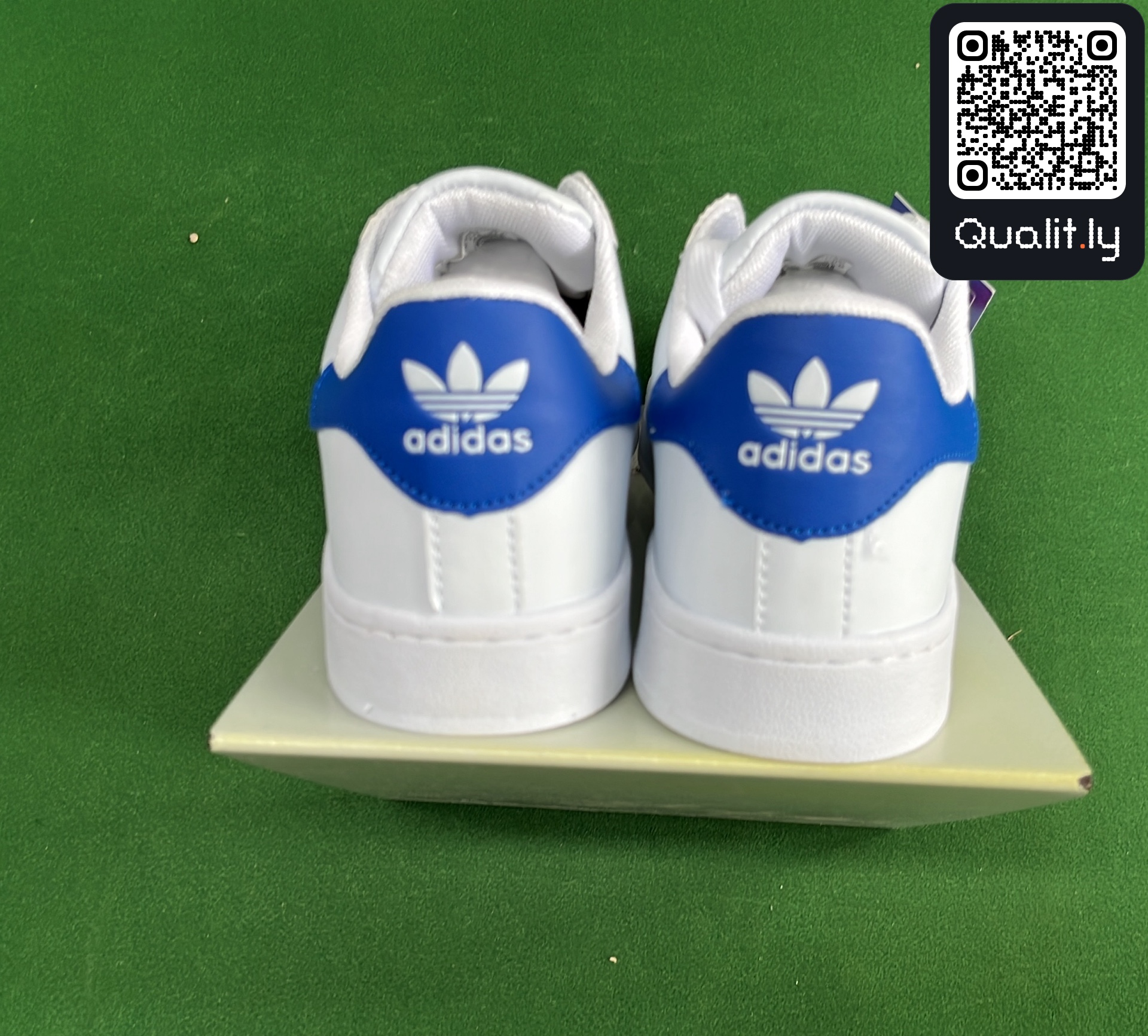 Sneakers QC photo 3 of 12