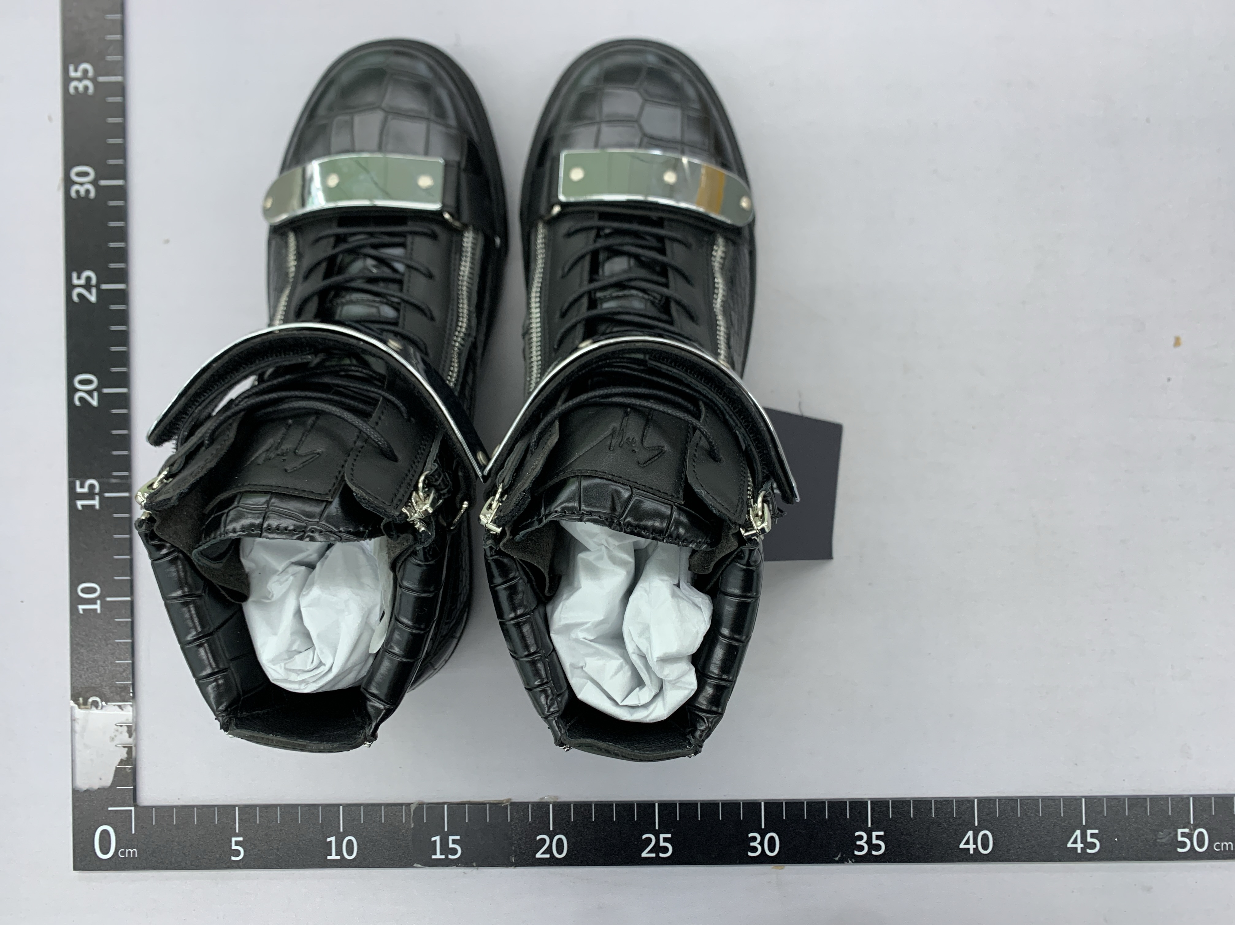 球鞋 QC 照片 2 / 137
