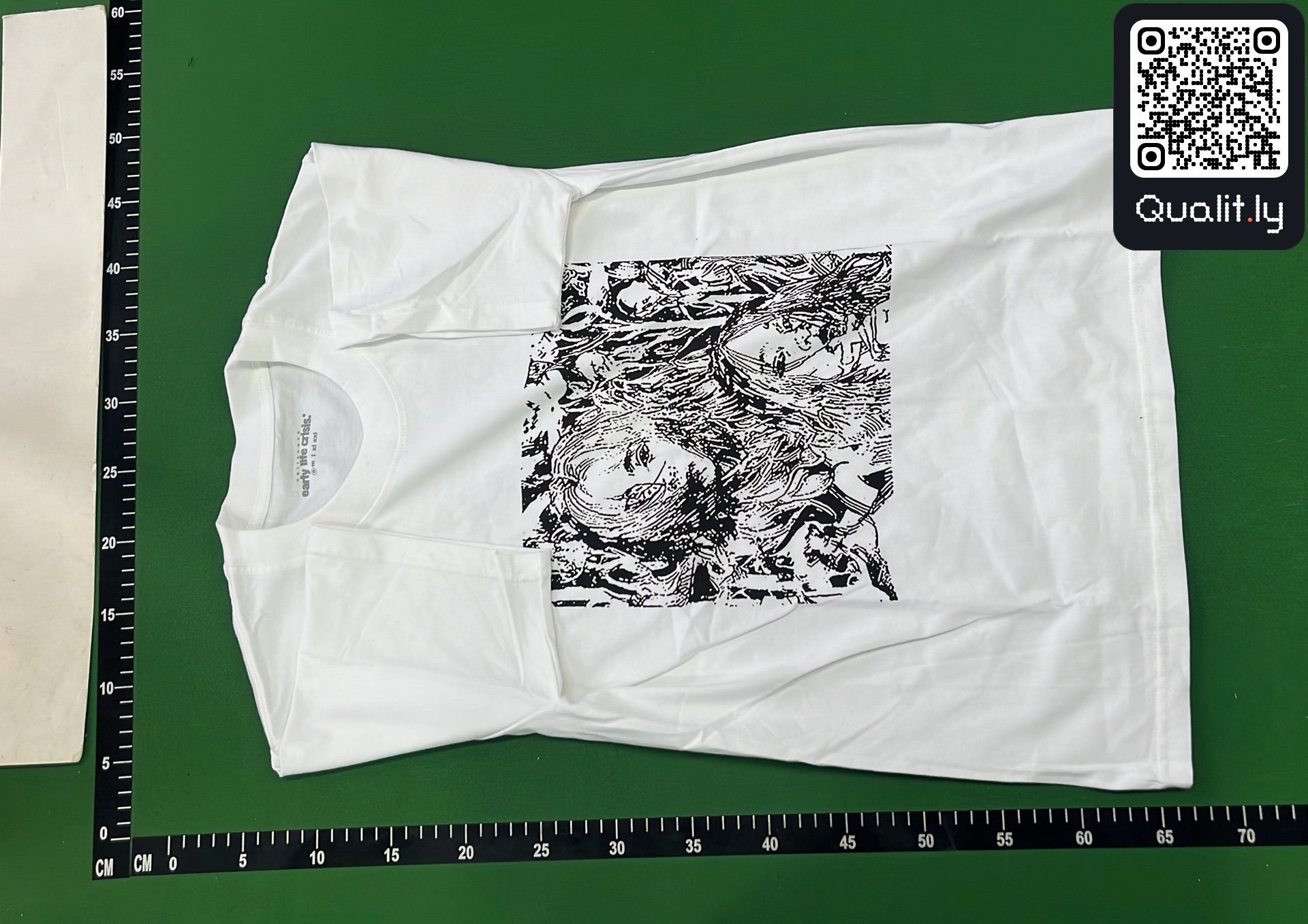 Camiseta — foto QC 2 de 12