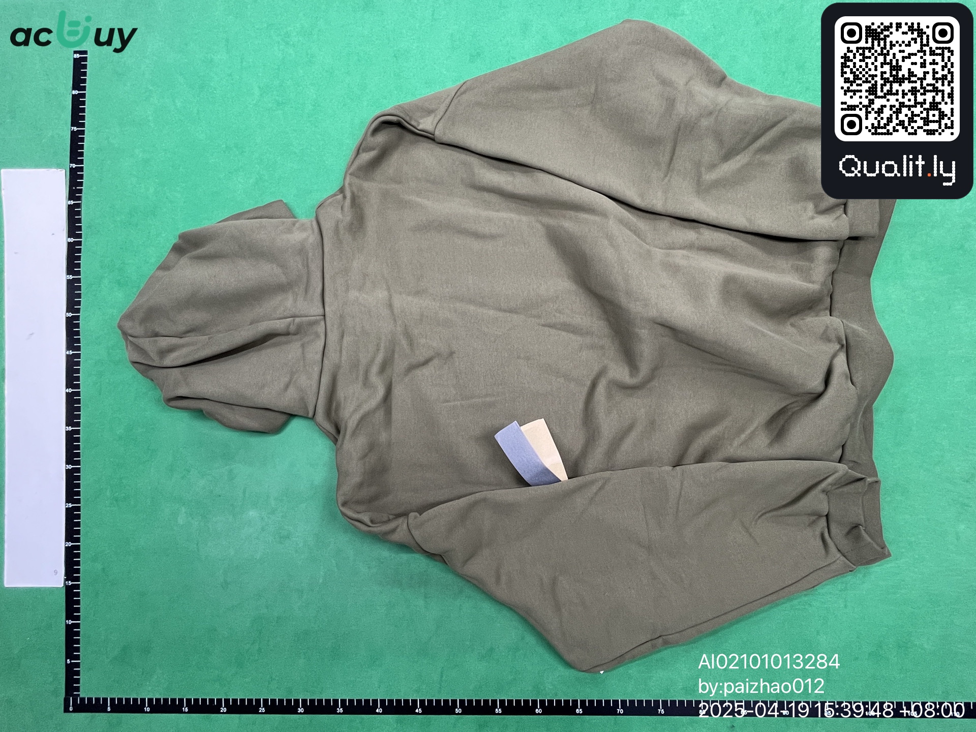 Camisola com capuz — foto QC 2 de 4