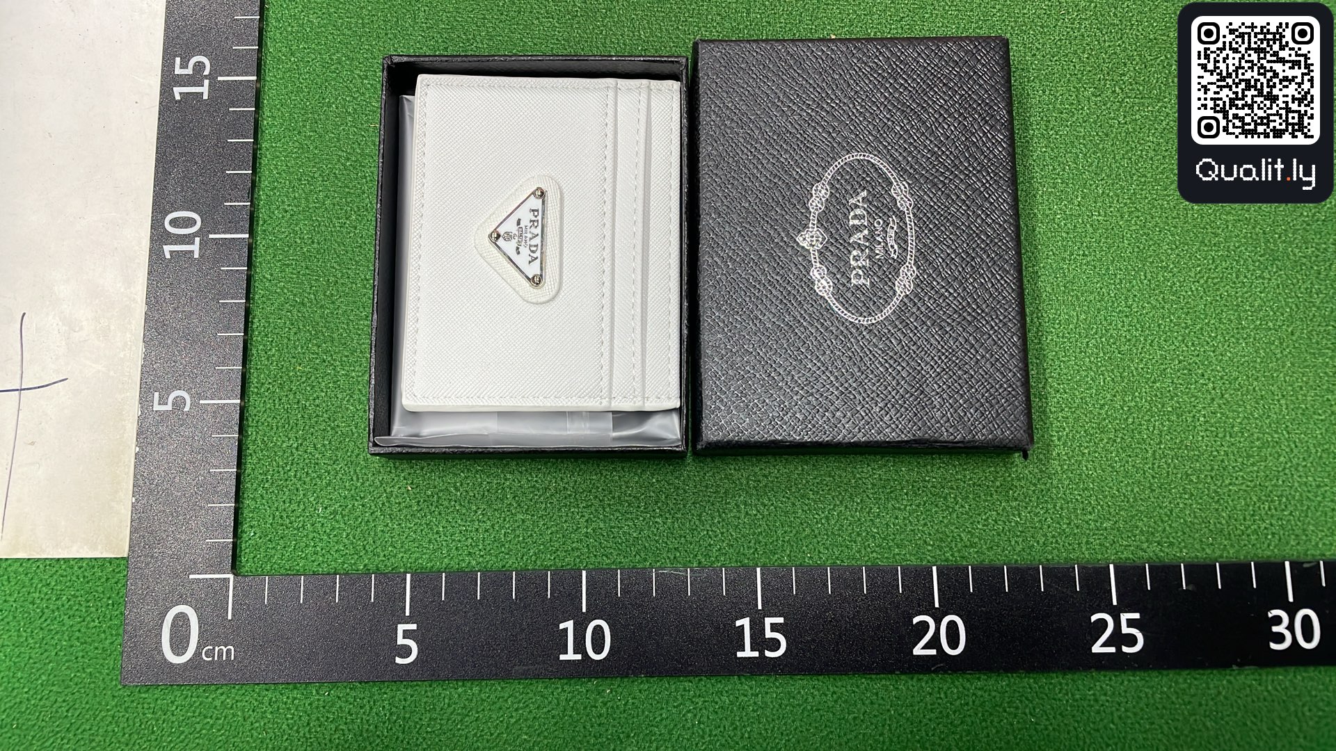 Wallet QC photo 3 of 108