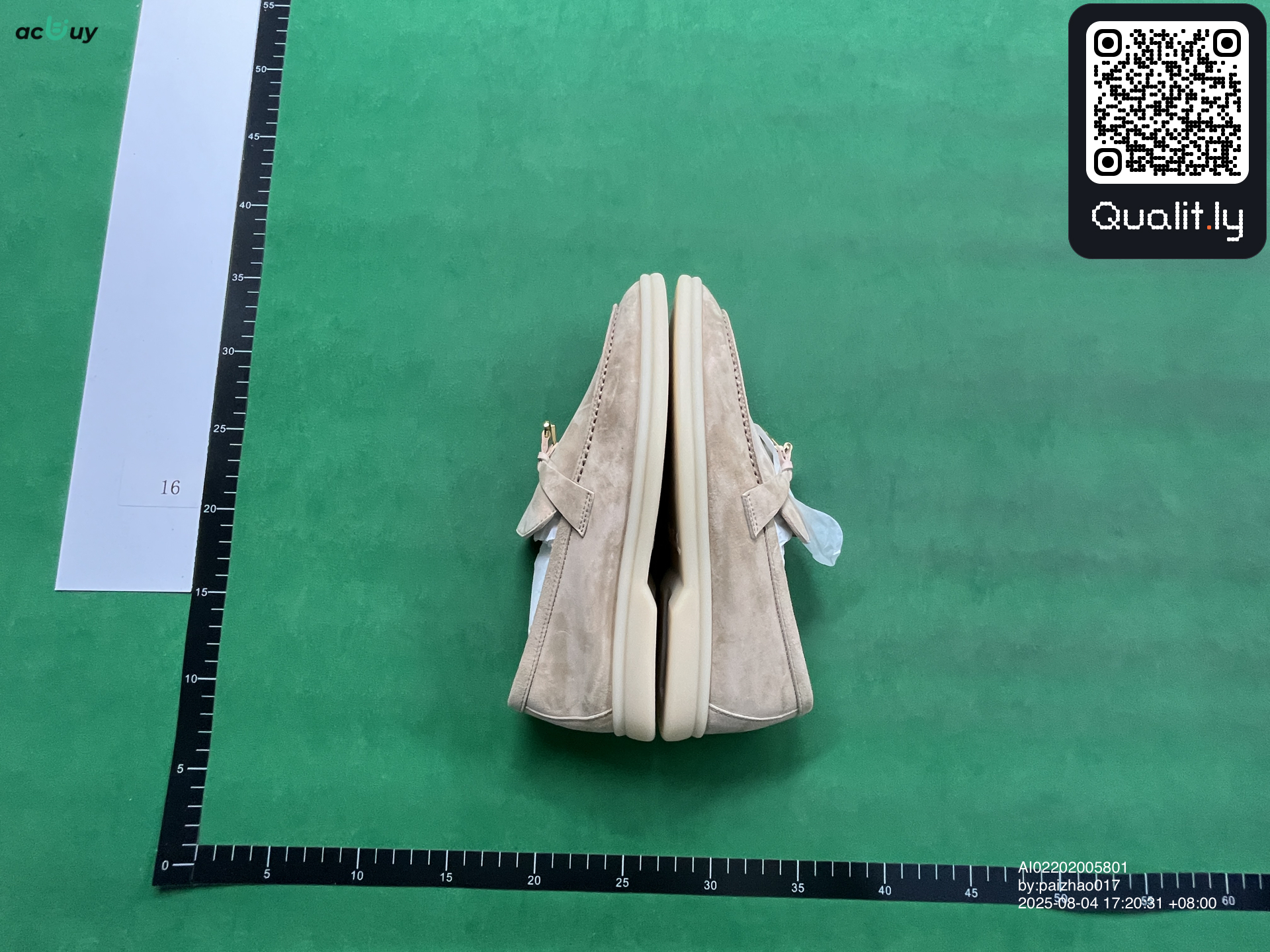 Foto QC 2 de 24