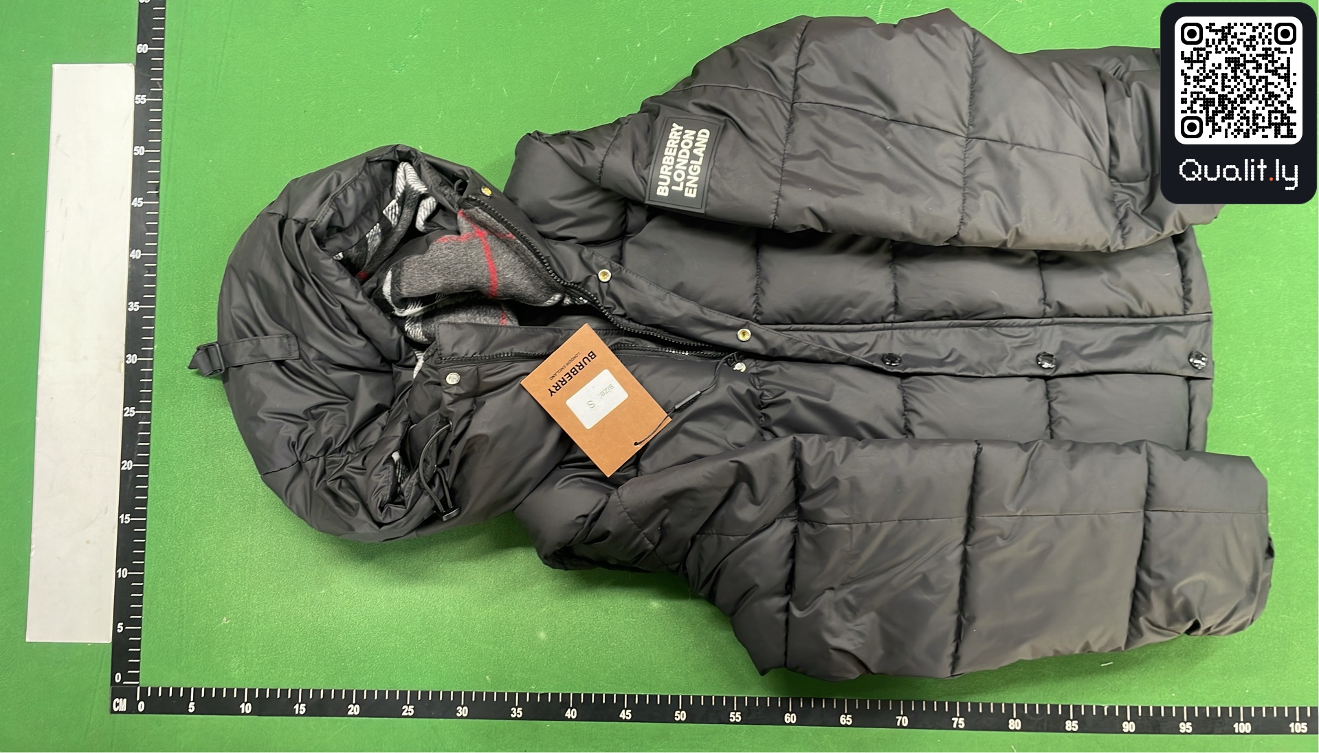 Chaqueta — foto QC 2 de 16