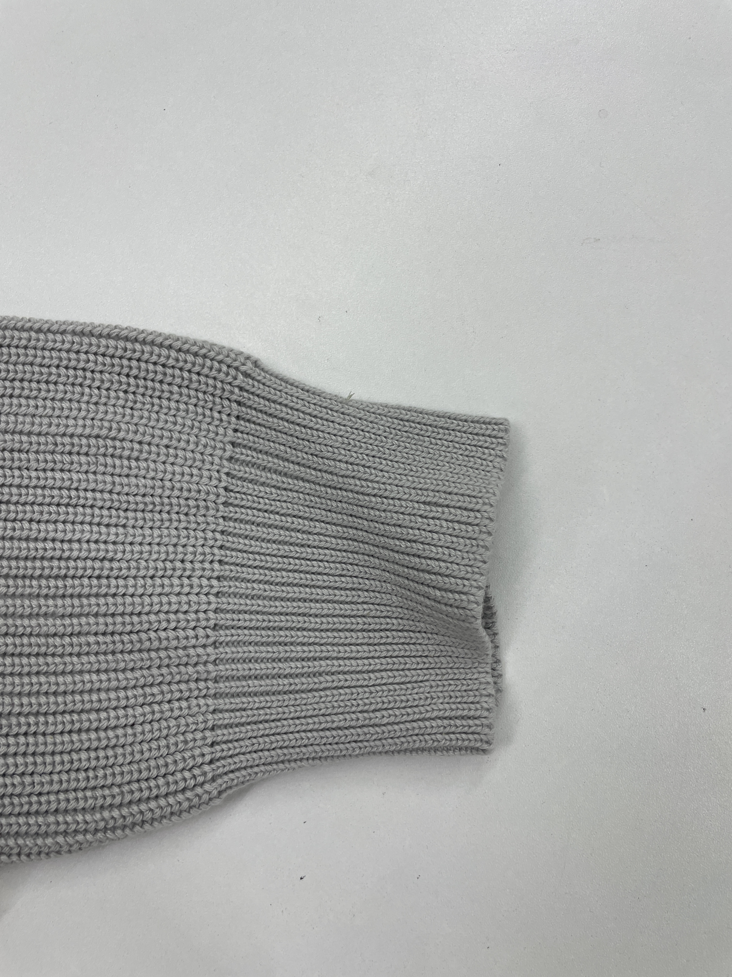 Pullover — QC-Foto 3 von 79