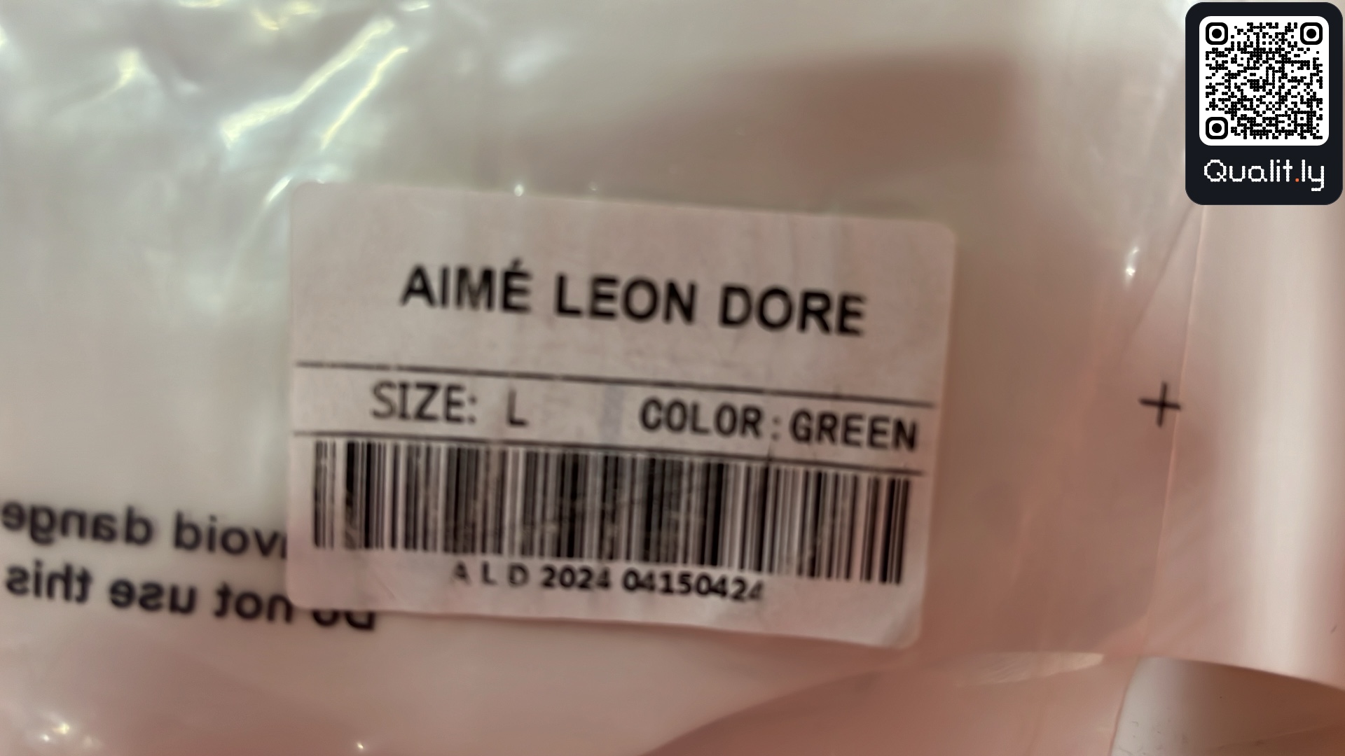 T-shirt — foto QC 1 de 14