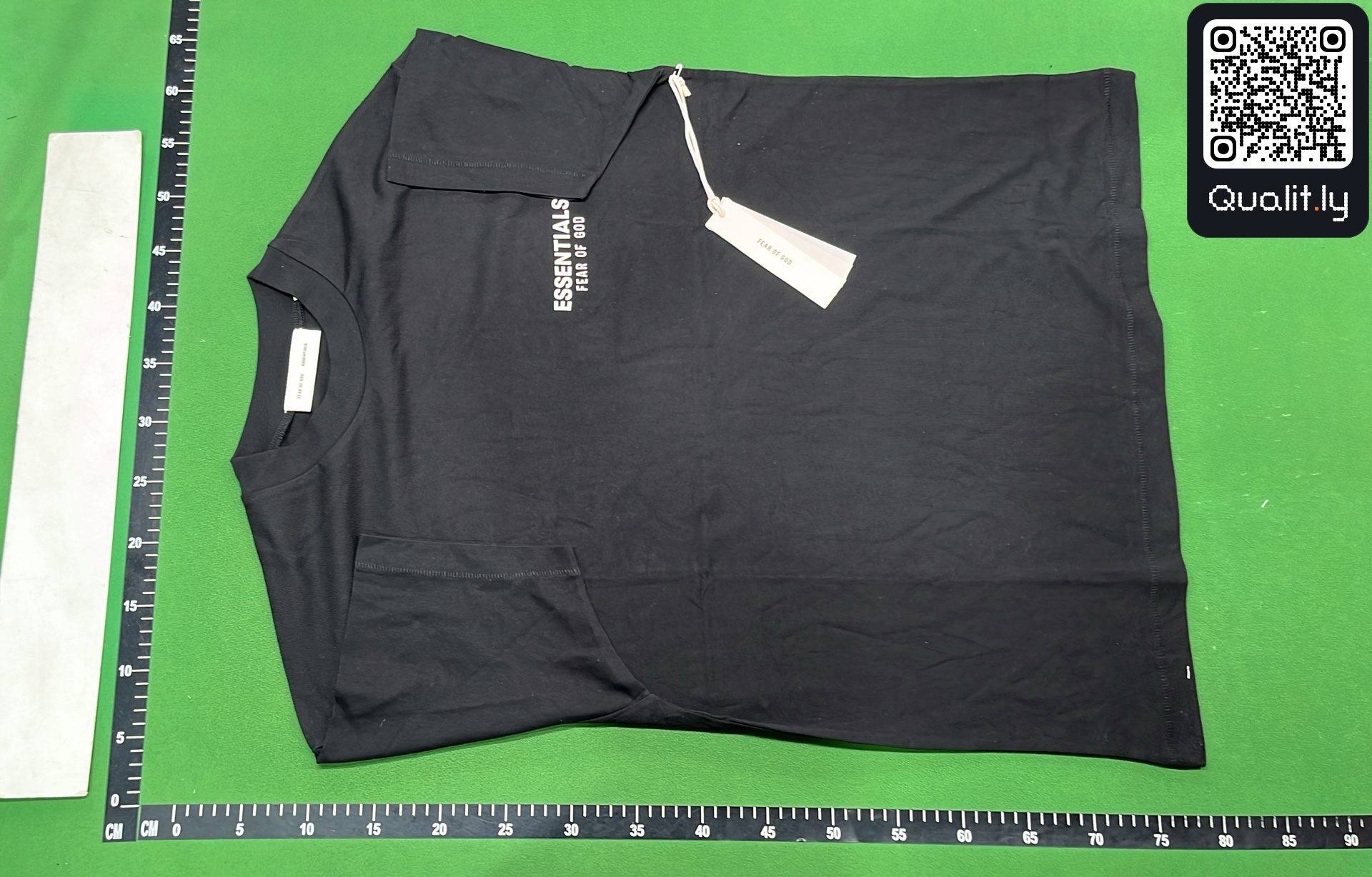 T-shirt QC photo 2 of 150
