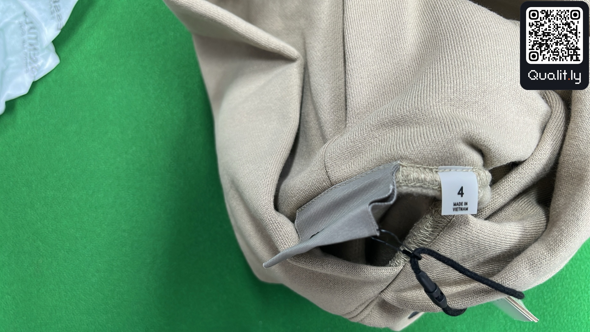 Sweter — zdjęcie QC 1 z 17