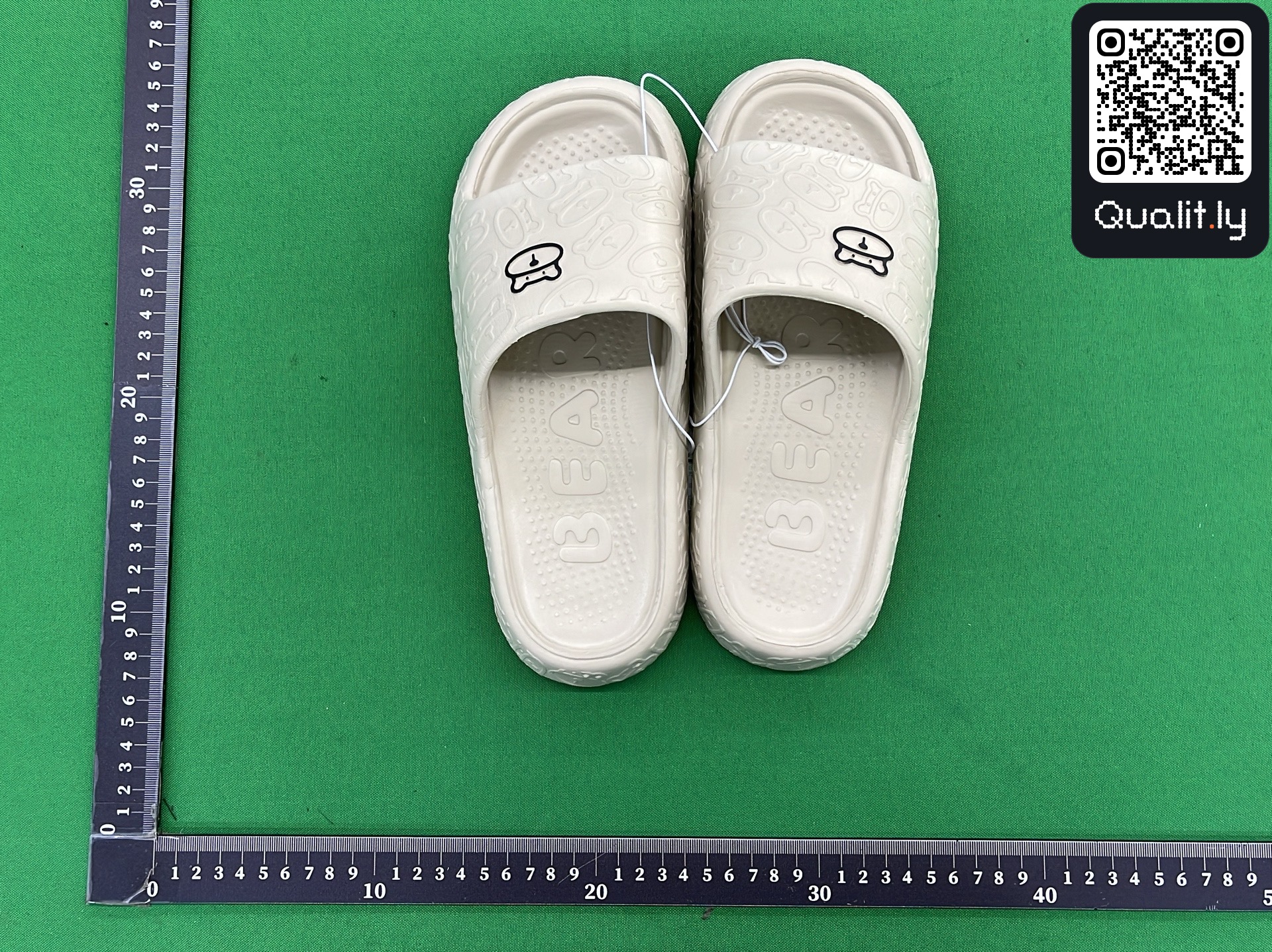 拖鞋 QC 照片 1 / 12