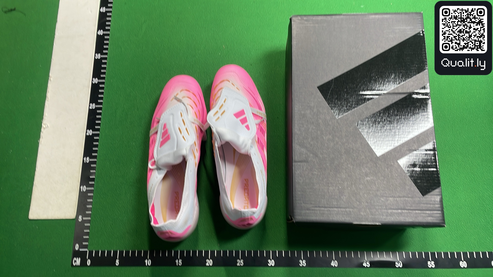球鞋 QC 照片 1 / 12