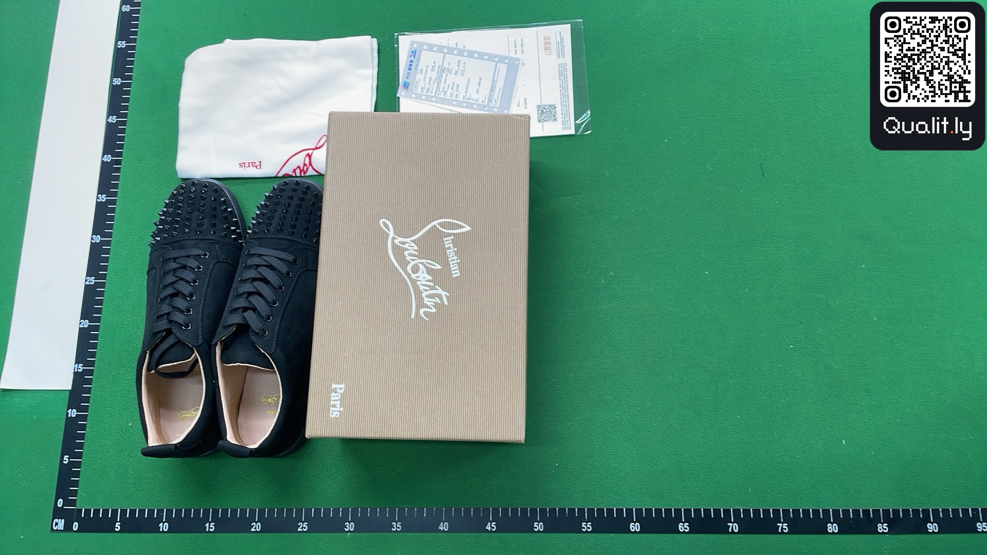 Sneakers — QC-foto 1 van 12