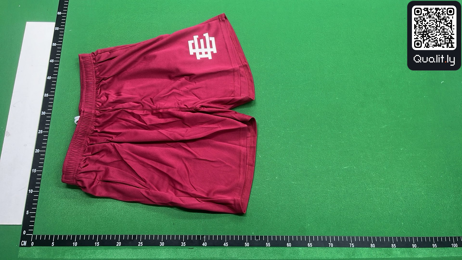 Short — photo QC 2 sur 12