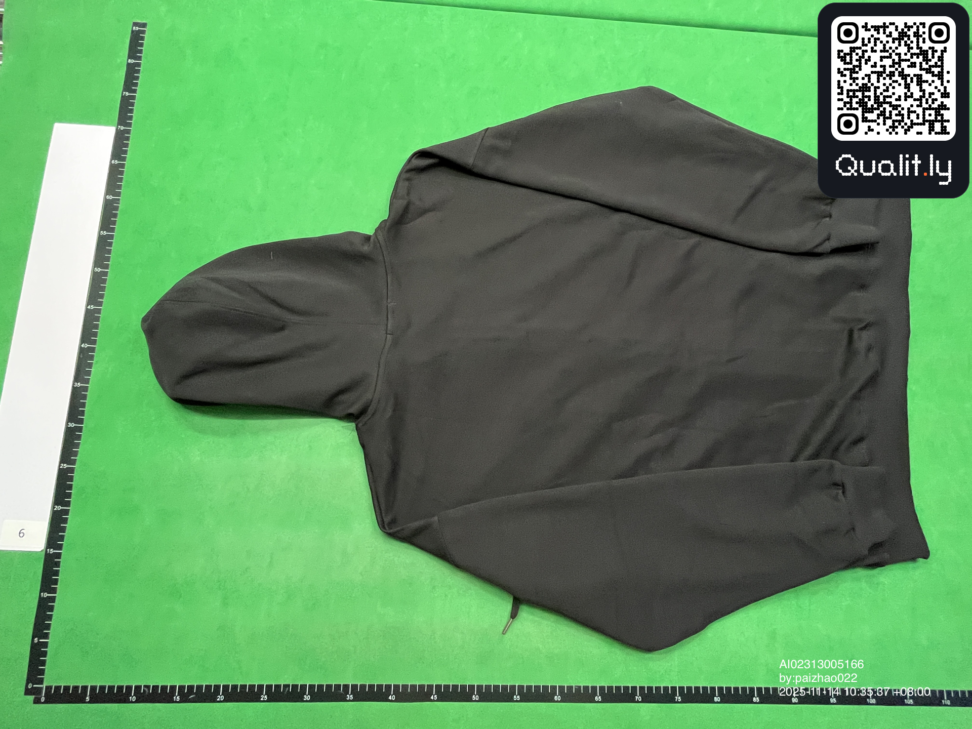 Hoodie QC photo 2 of 16