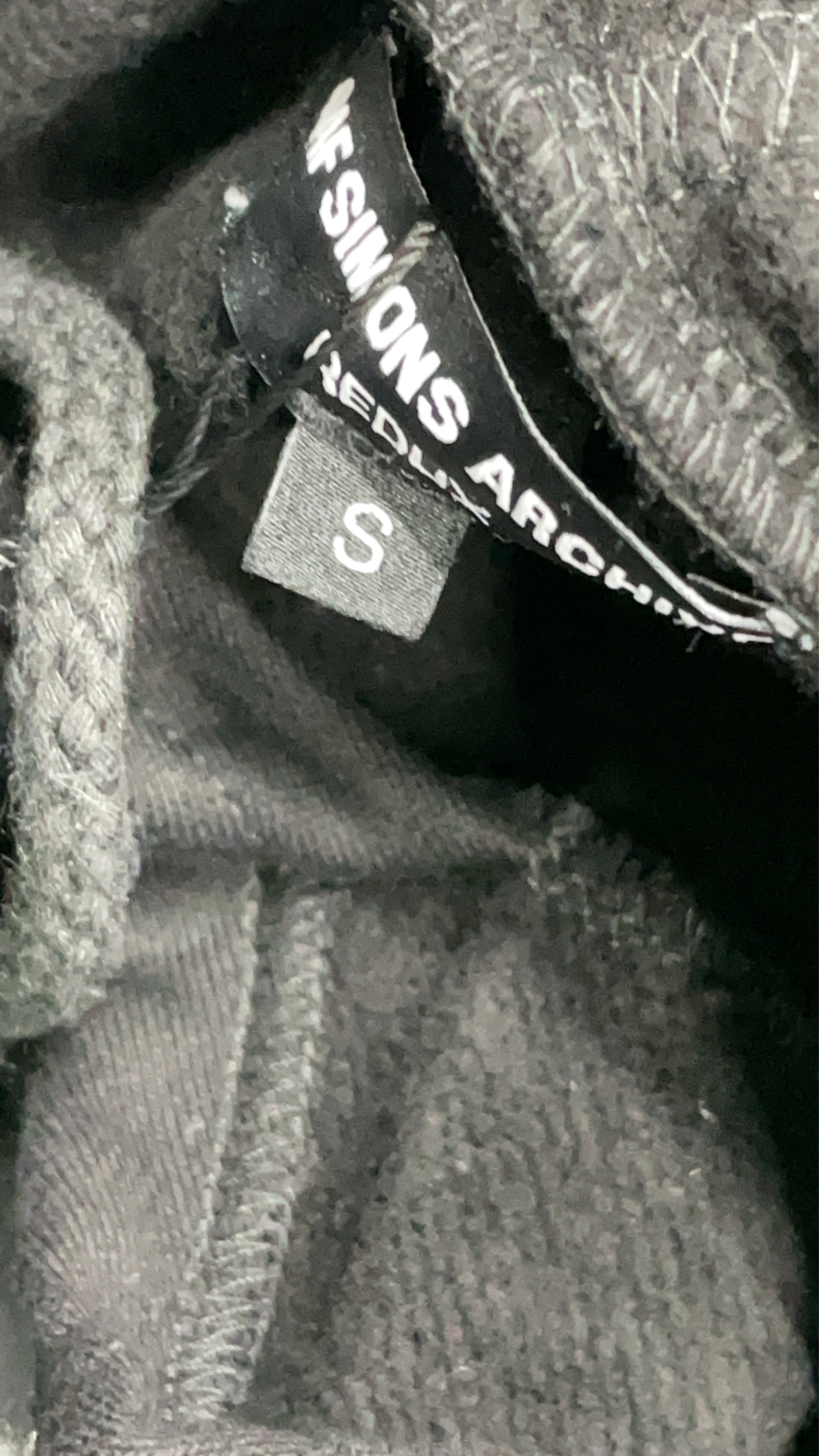 Hoodie — QC-Foto 1 von 12