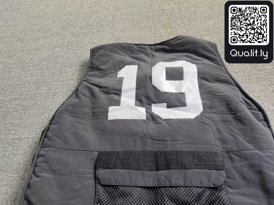 Veste — photo QC 2 sur 16
