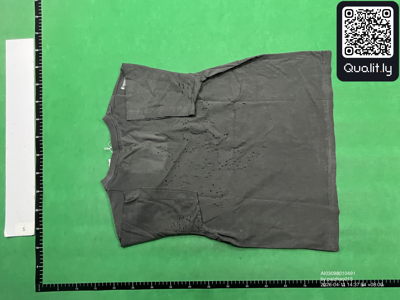 T恤 QC 照片 2 / 12