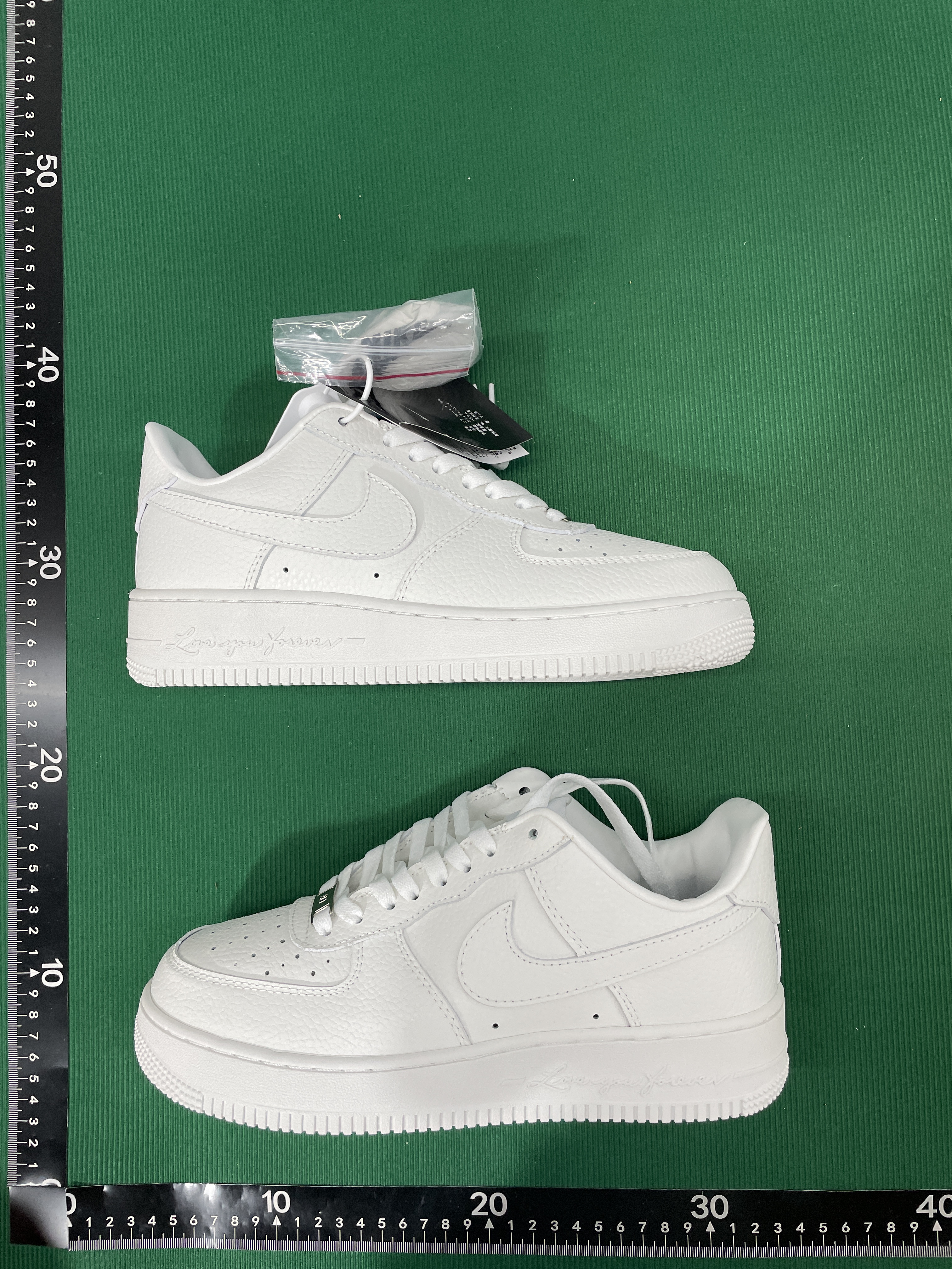 Sneakers QC photo 2 of 24