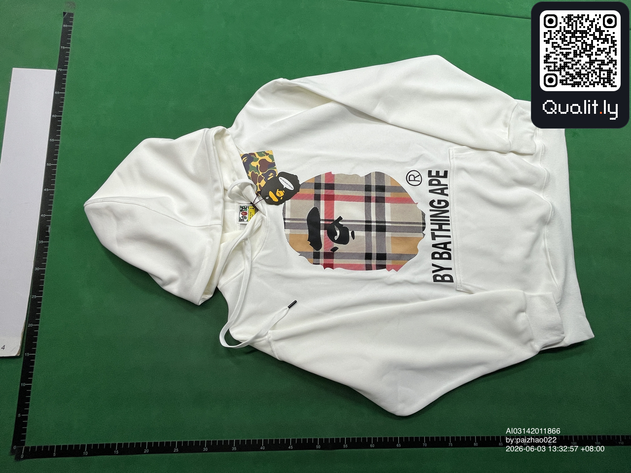 Hoodie QC photo 3 of 4